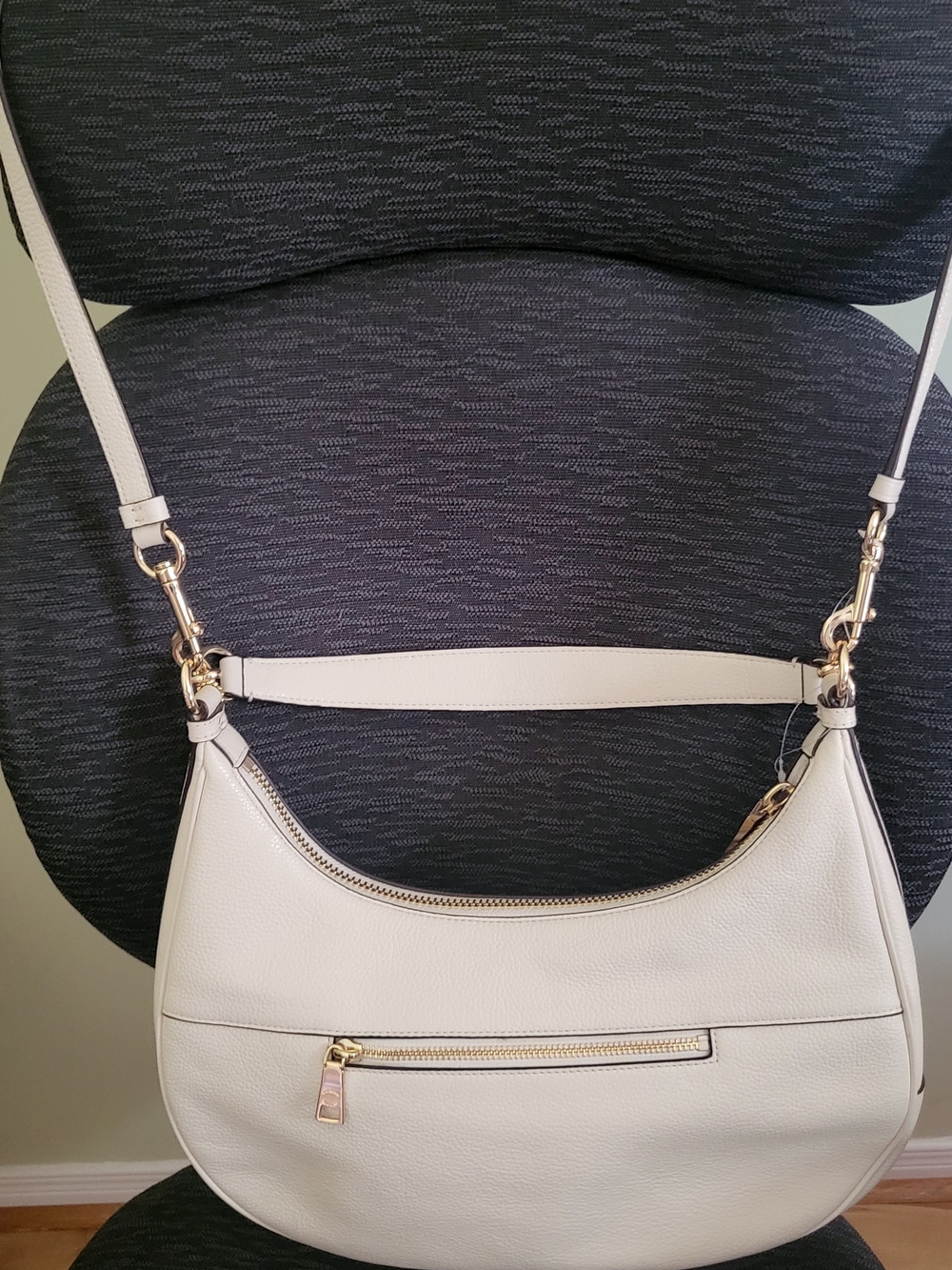 Coach Cream Pebbled Leather Shoulder Hobo with Gold Hardware - Picture 11 of 11